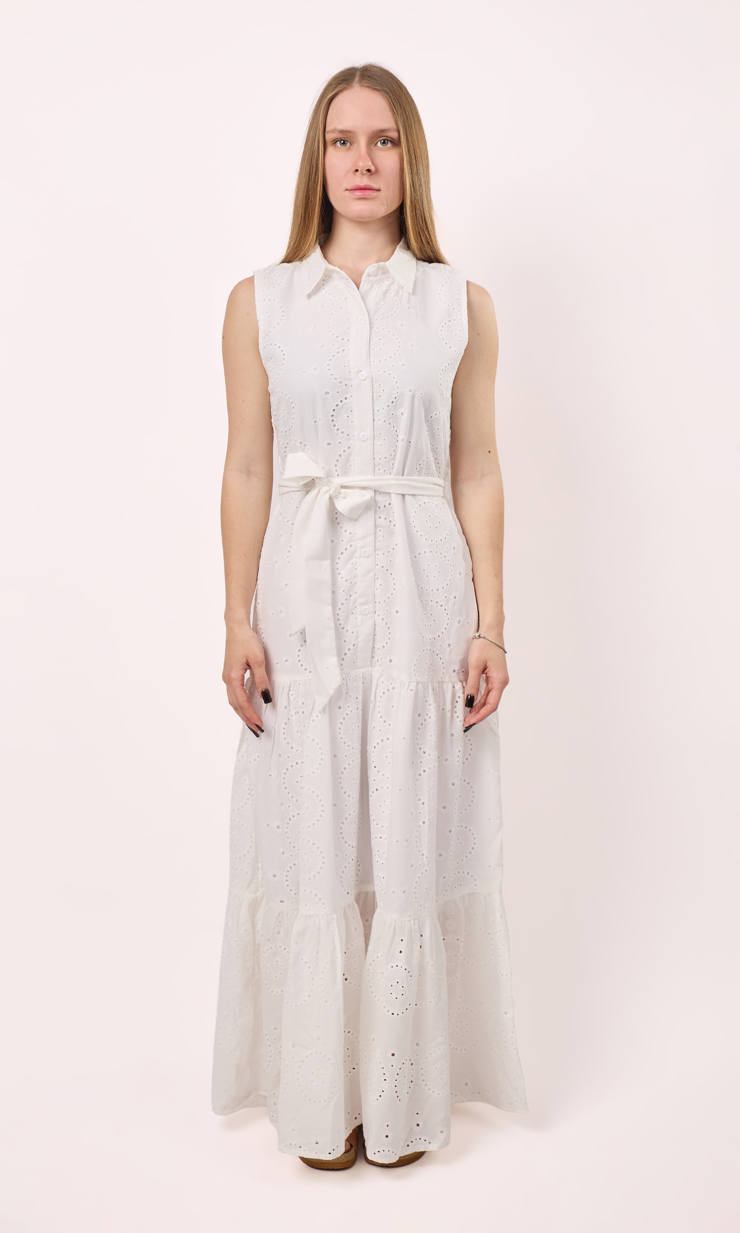 Sleeveless Embroidered long dress