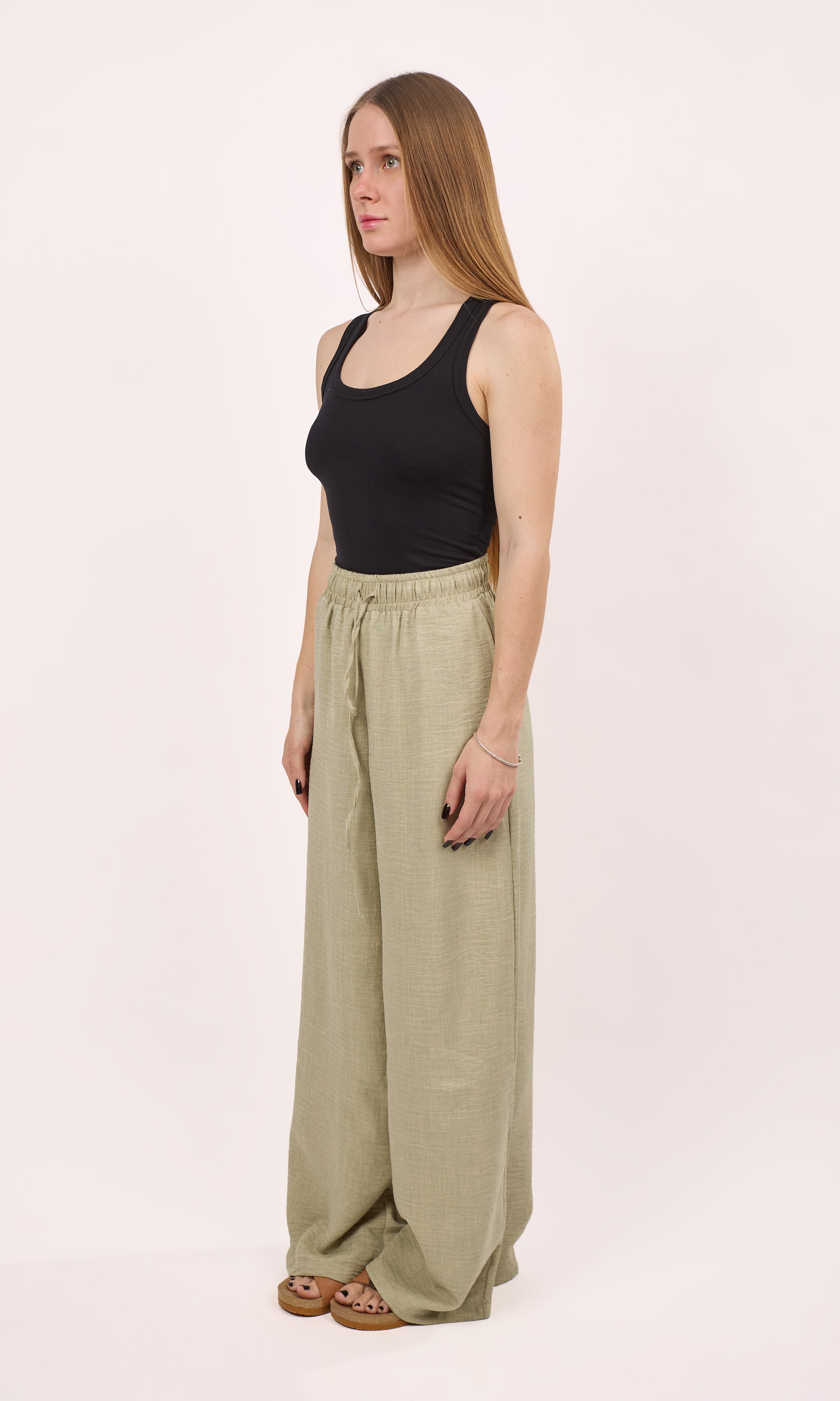 Linen blend pants in olive