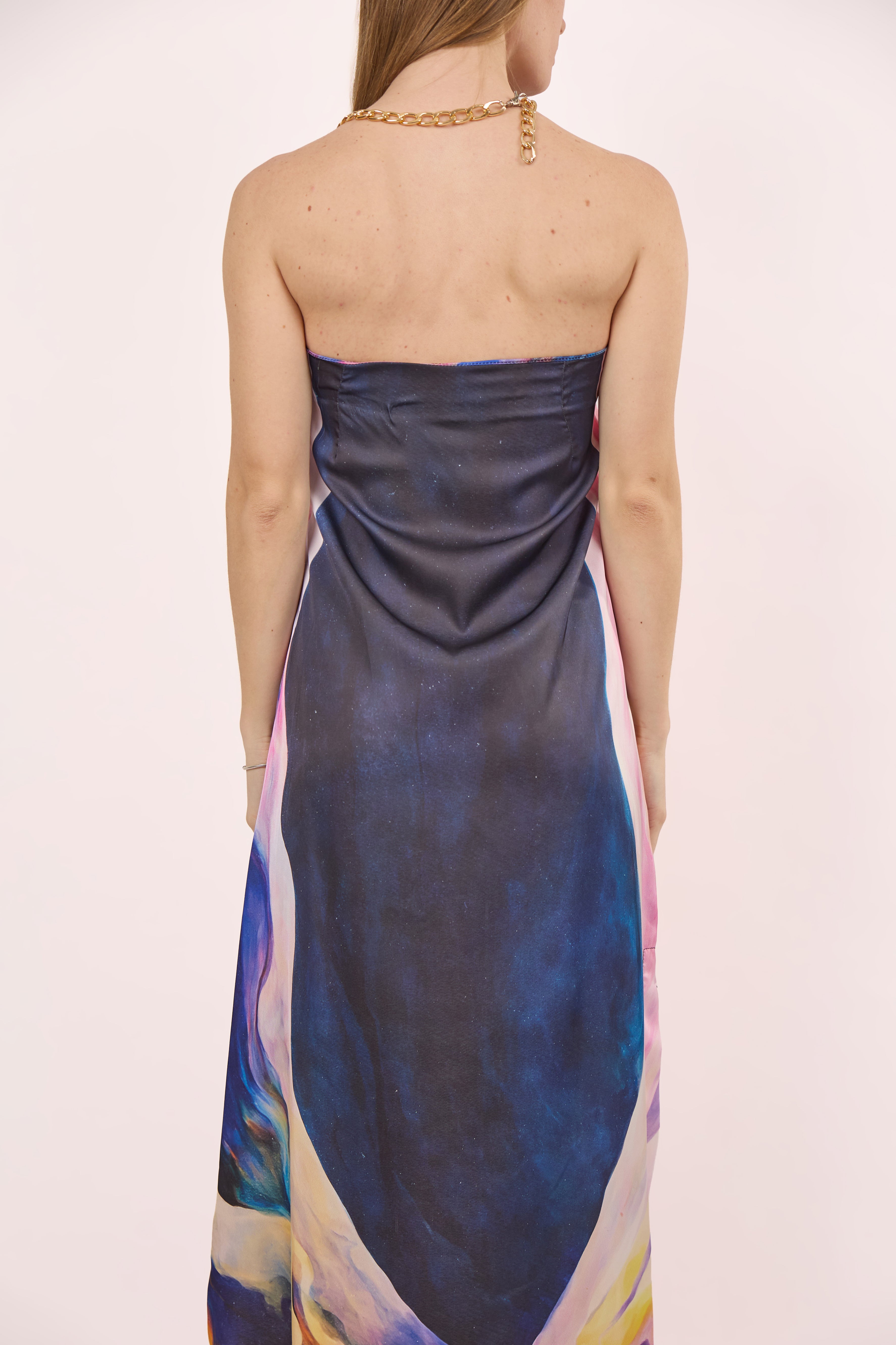 Artistic Oil Painting Face Dress with Gold Chain Neck