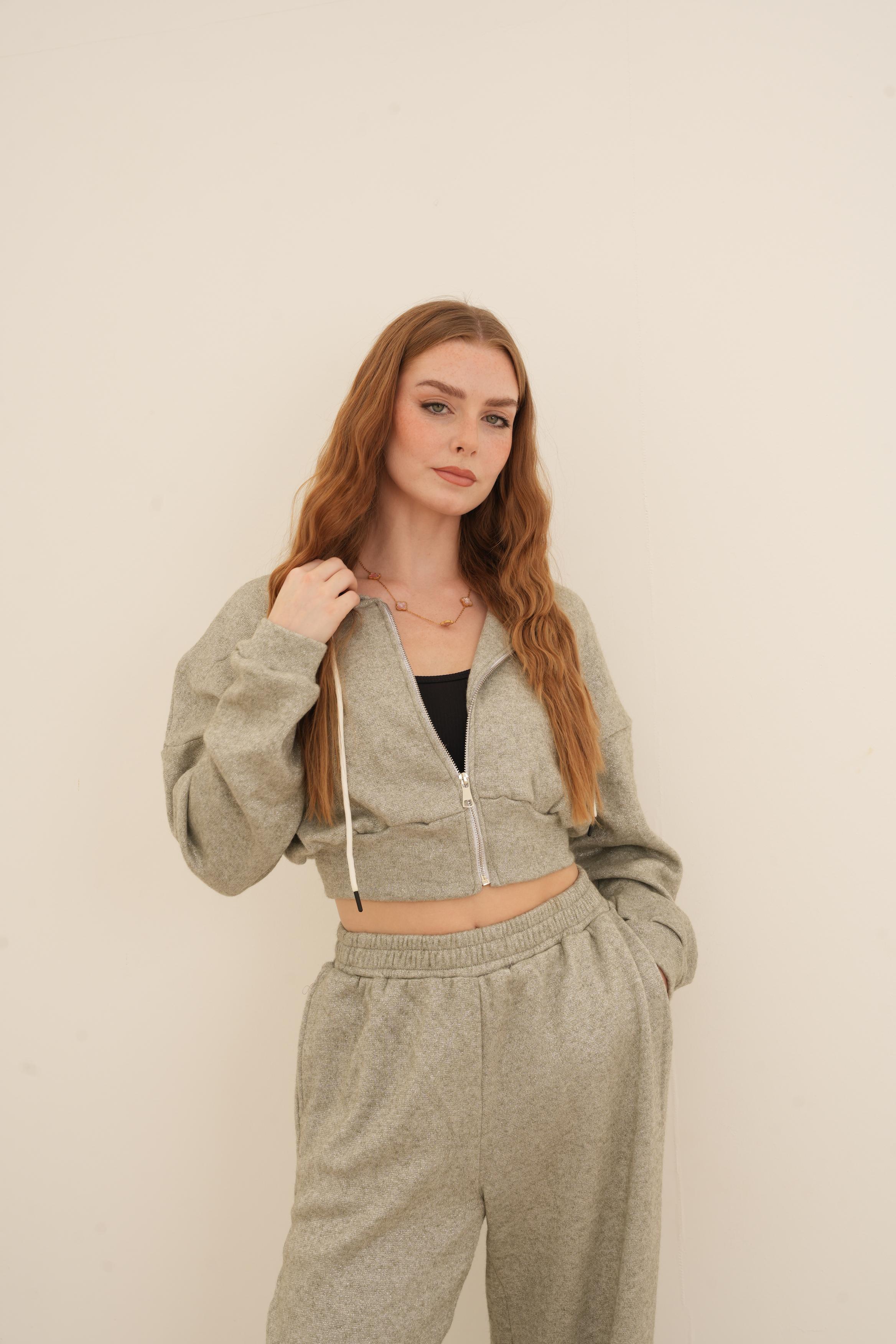 Metallic thread set Olive