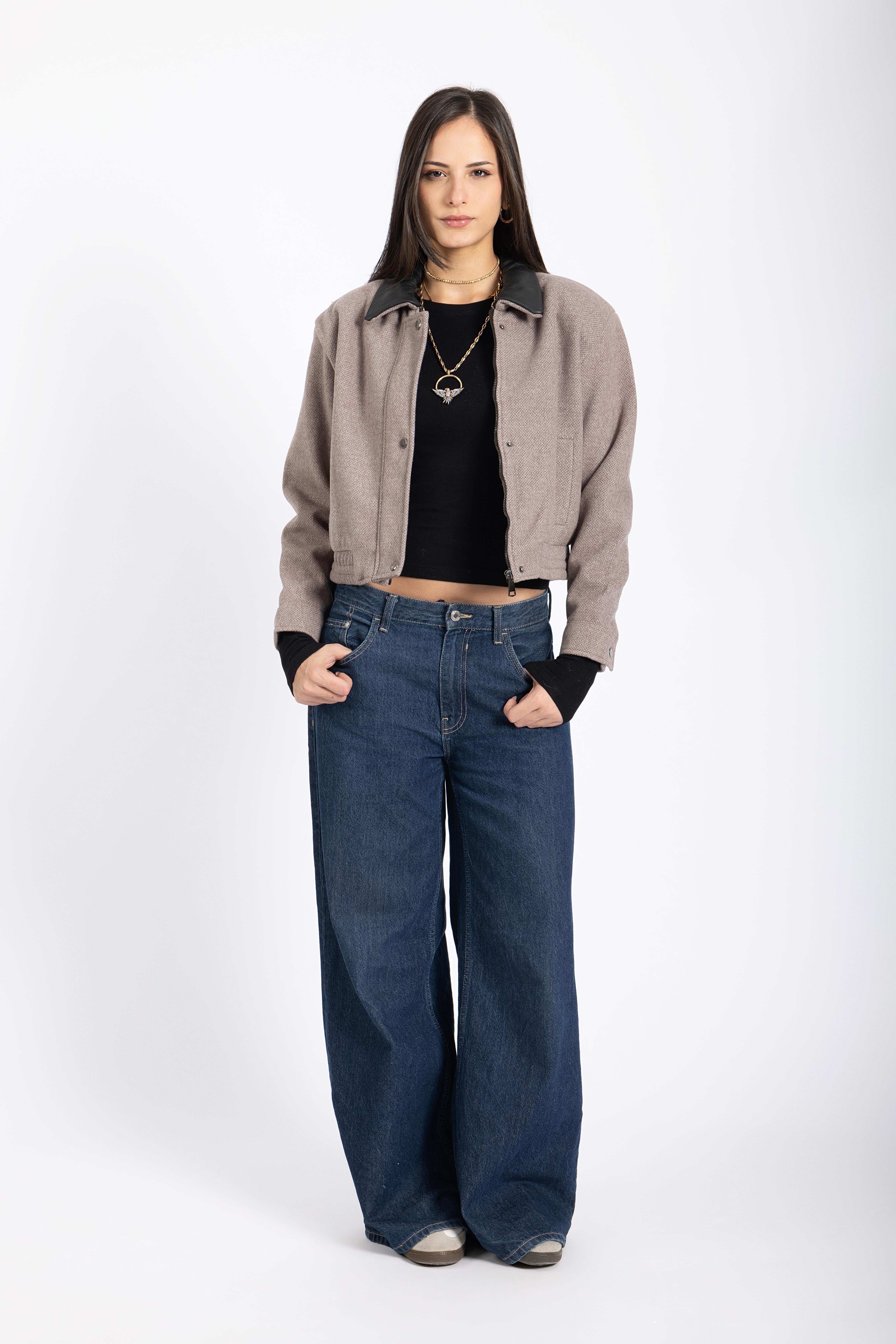 Beige bomber jacket( REAL LEATHER)