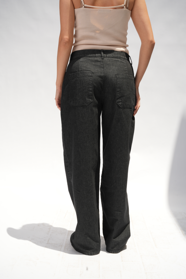 WIDE-LEG BLACK TROUSERS