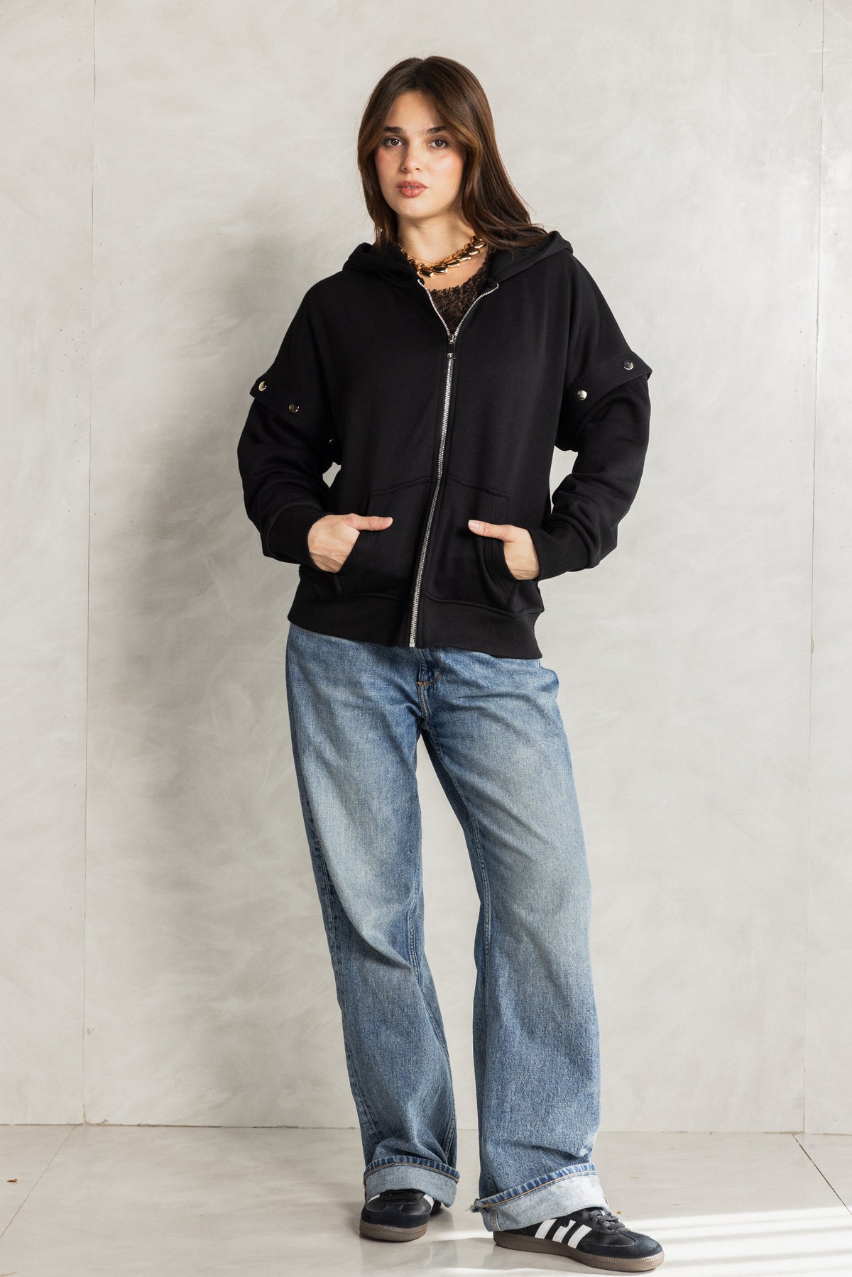 Black Removable Sweatshirt