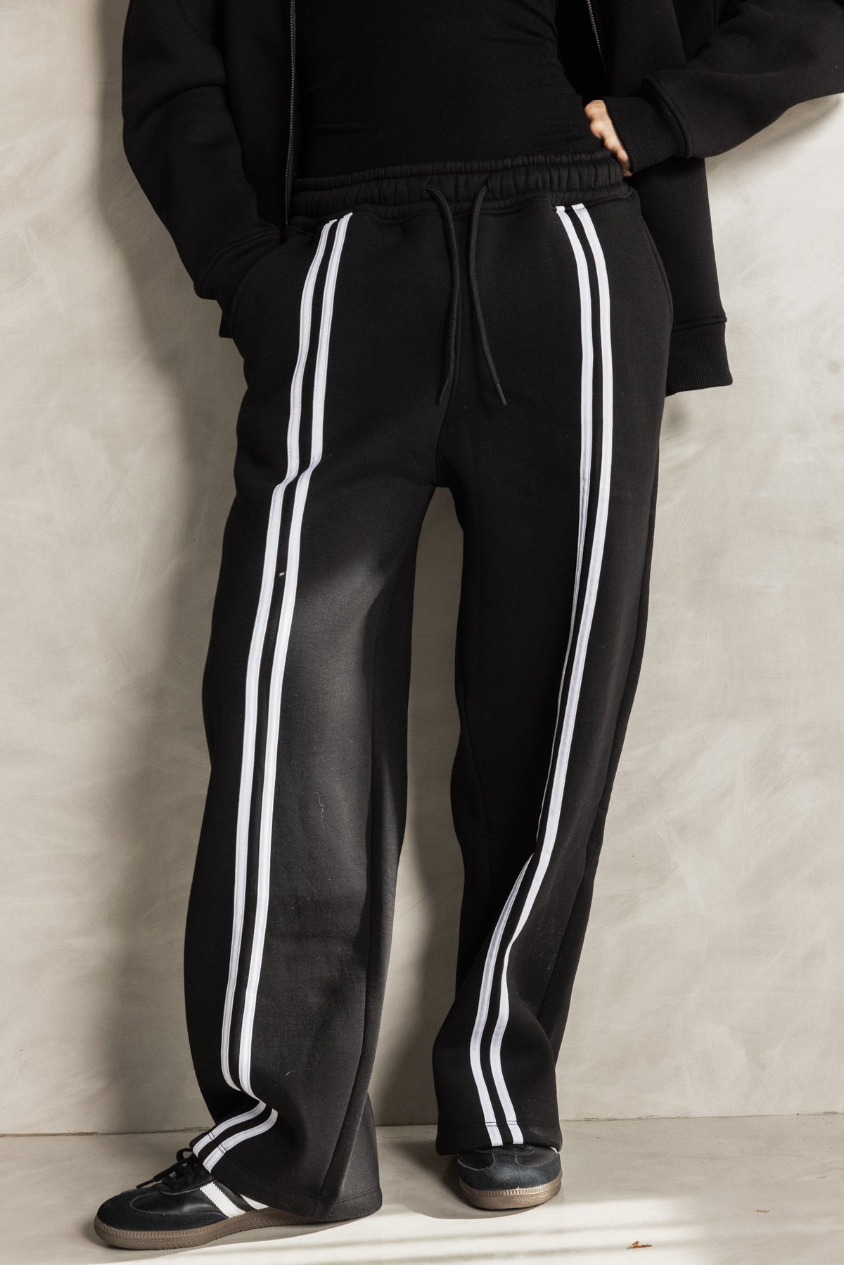 Black Zip-up Tracksuit Set