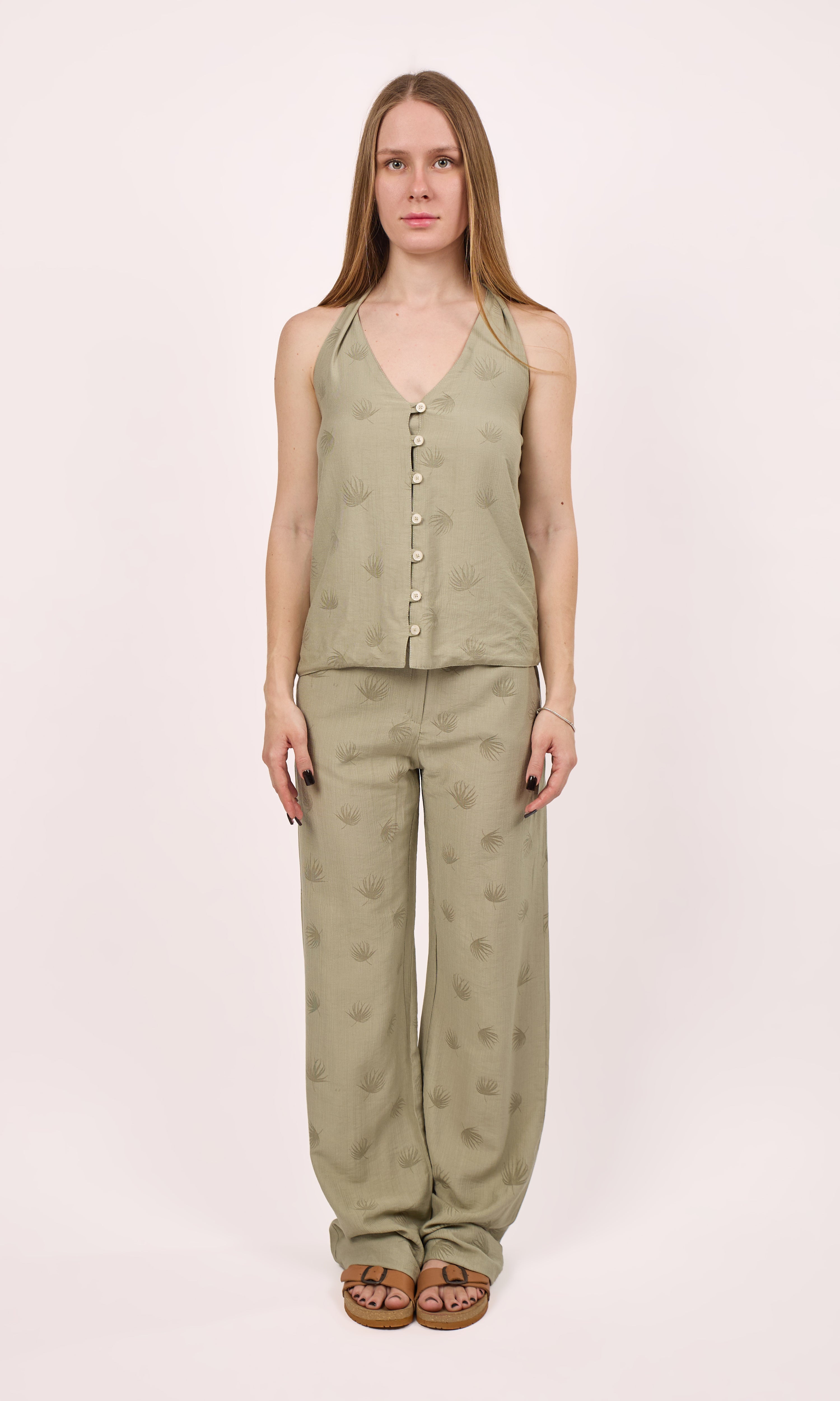 Halter neck pattern set in olive
