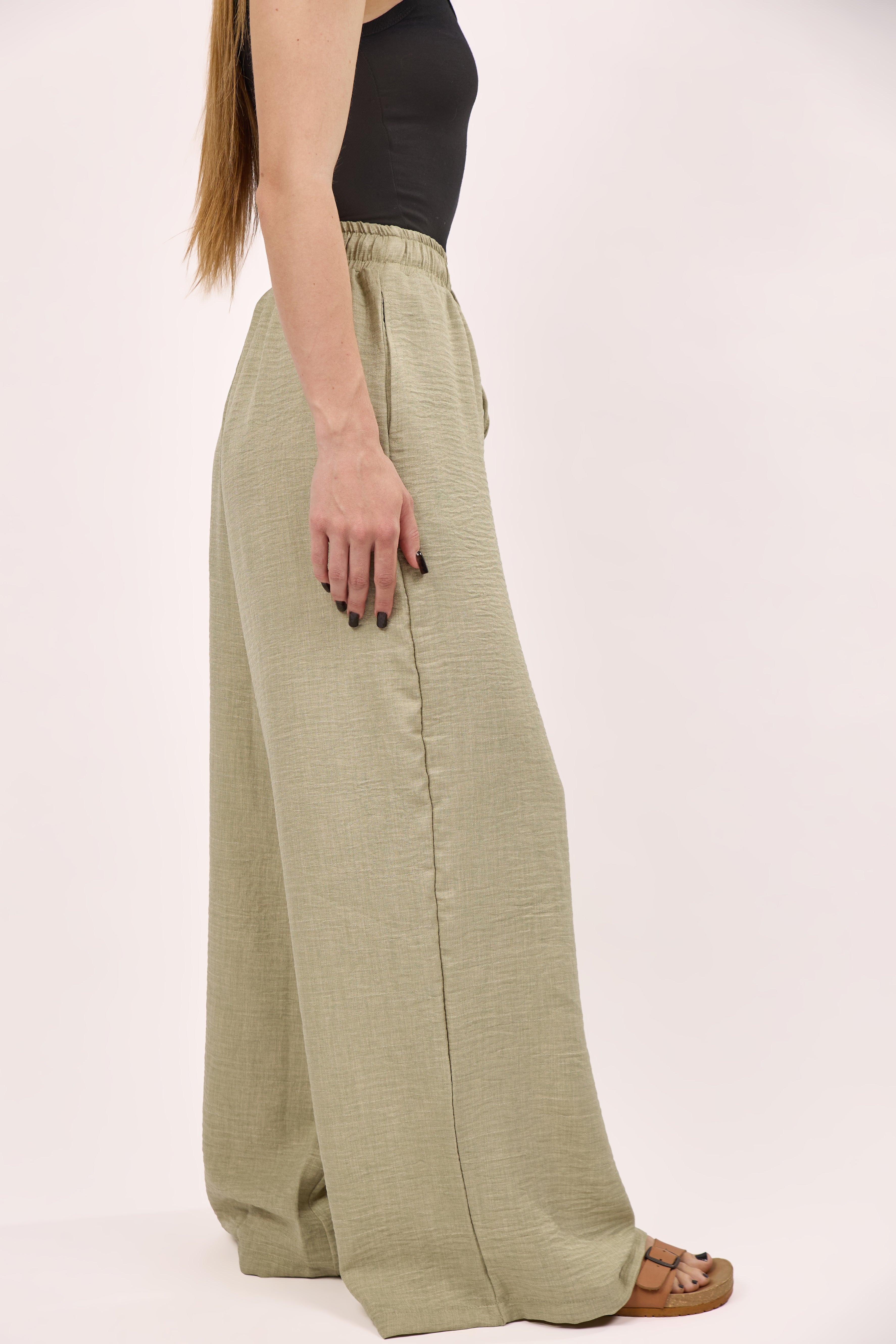 Linen blend pants in olive