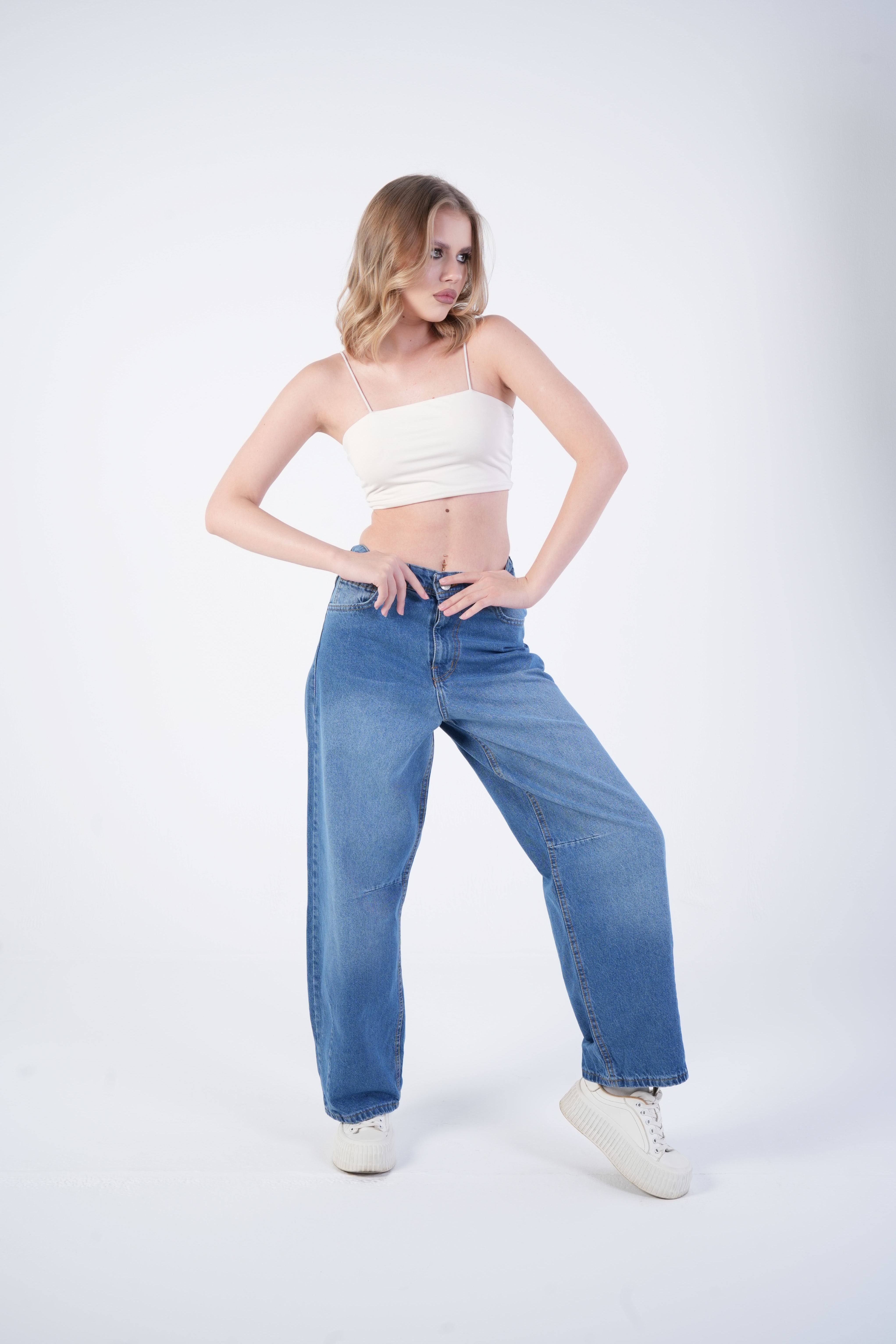 Mid-Waist Blue baggy jeans