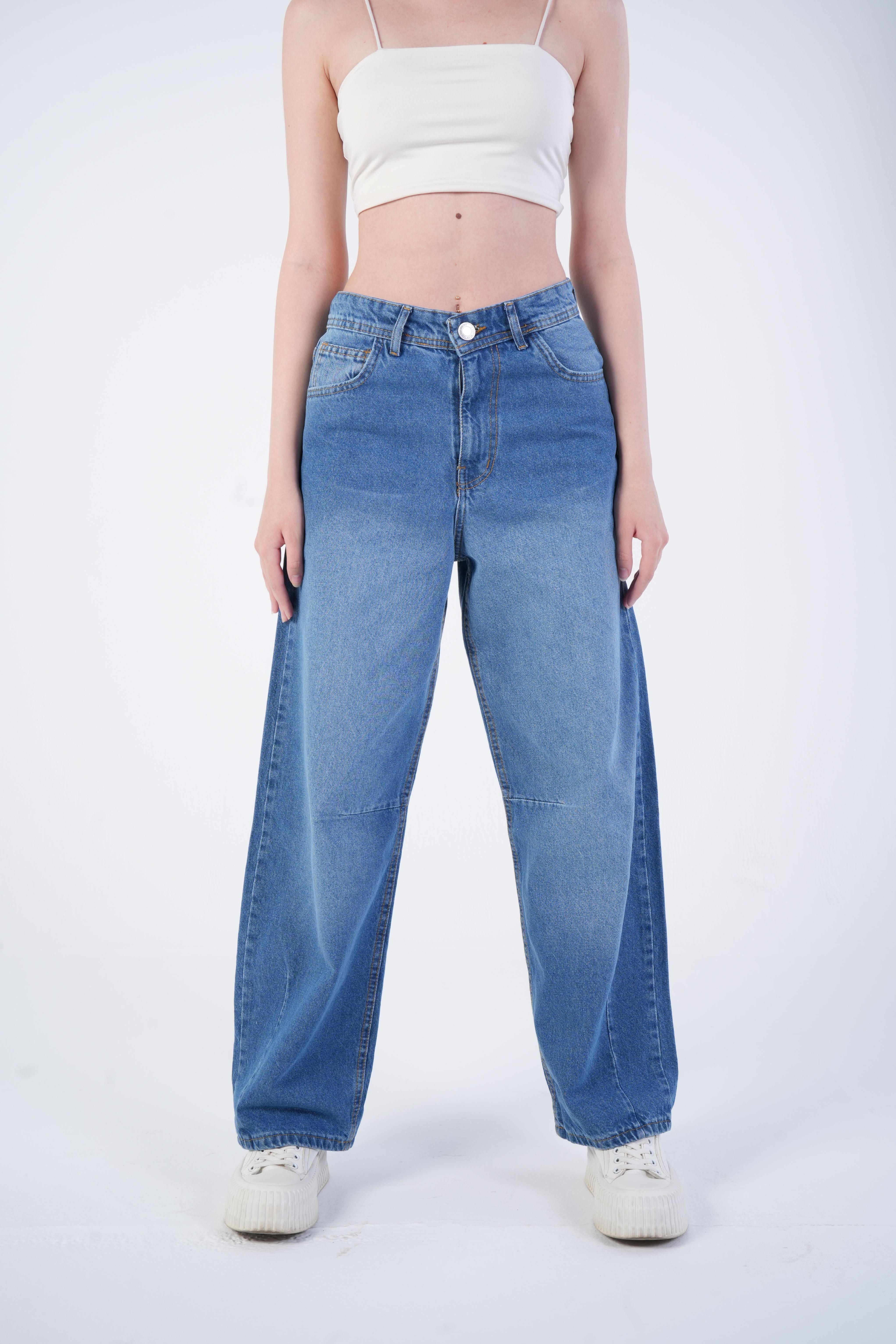 Mid-Waist Blue baggy jeans