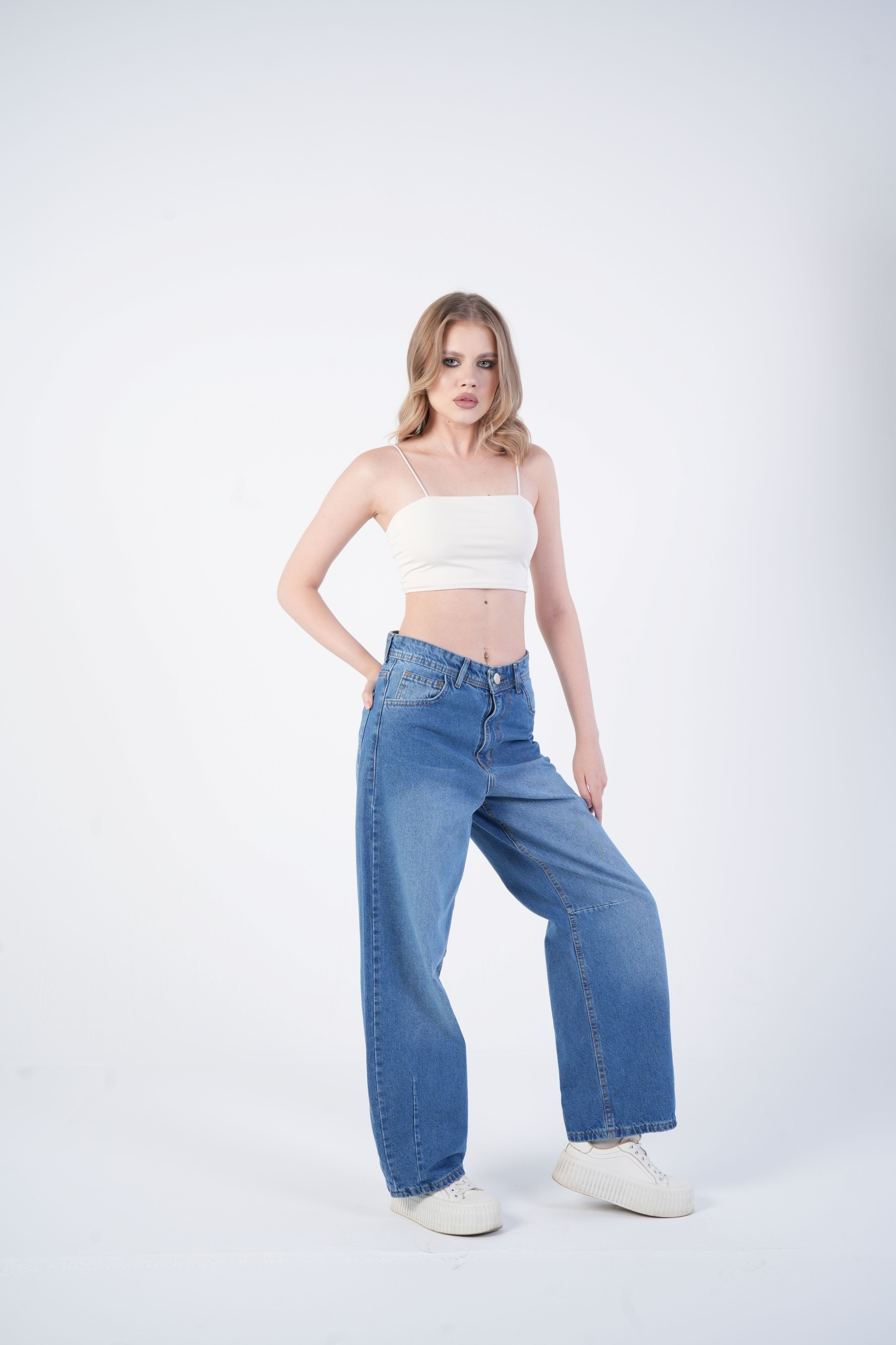 Mid-Waist Blue baggy jeans