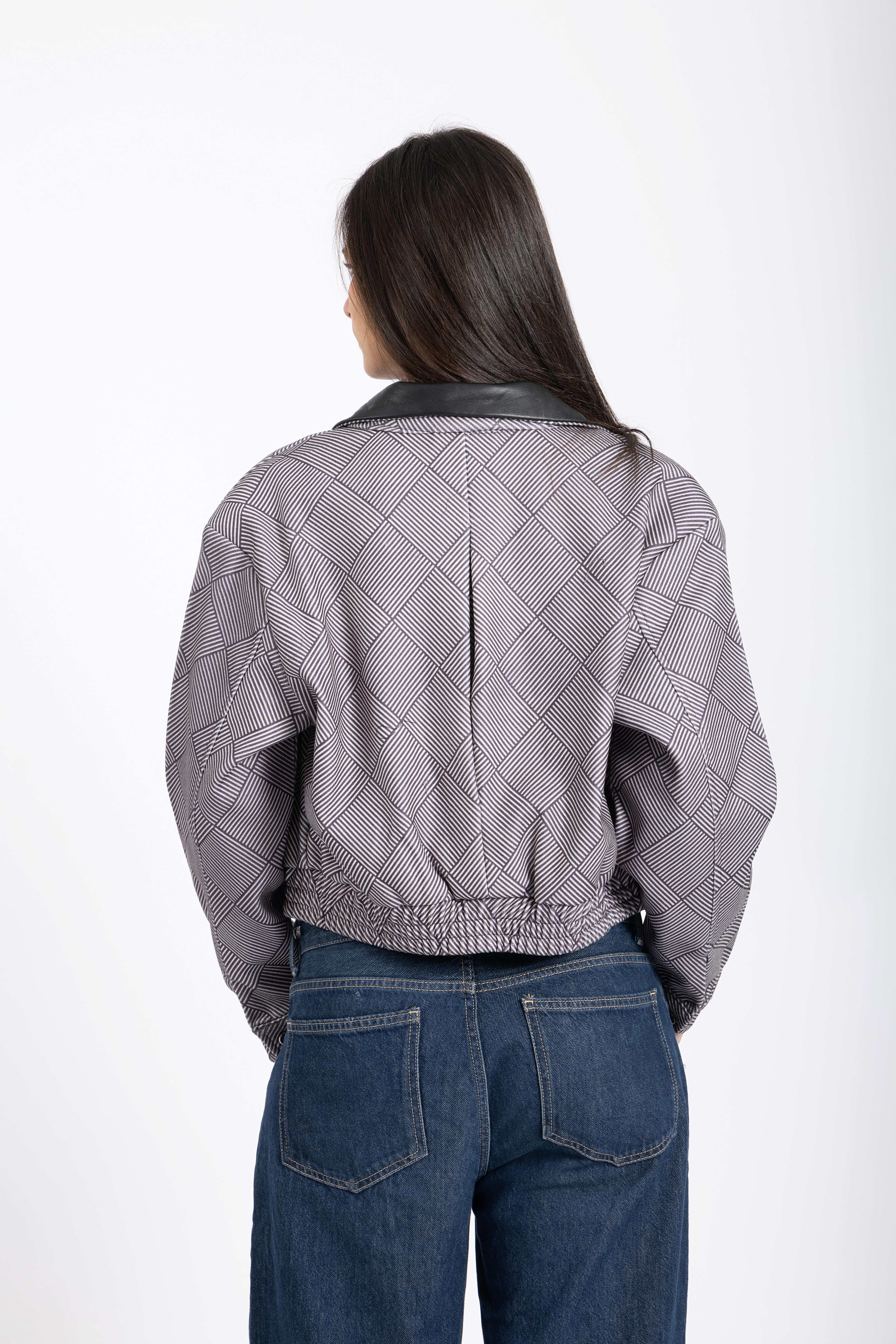 Black and white bomber jacket (REAL LEATHER)